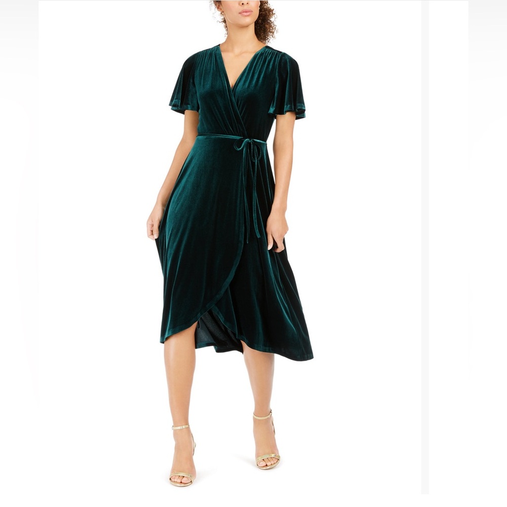 VINCE CAMUTO Velvet Faux-Wrap Dress Size 6
